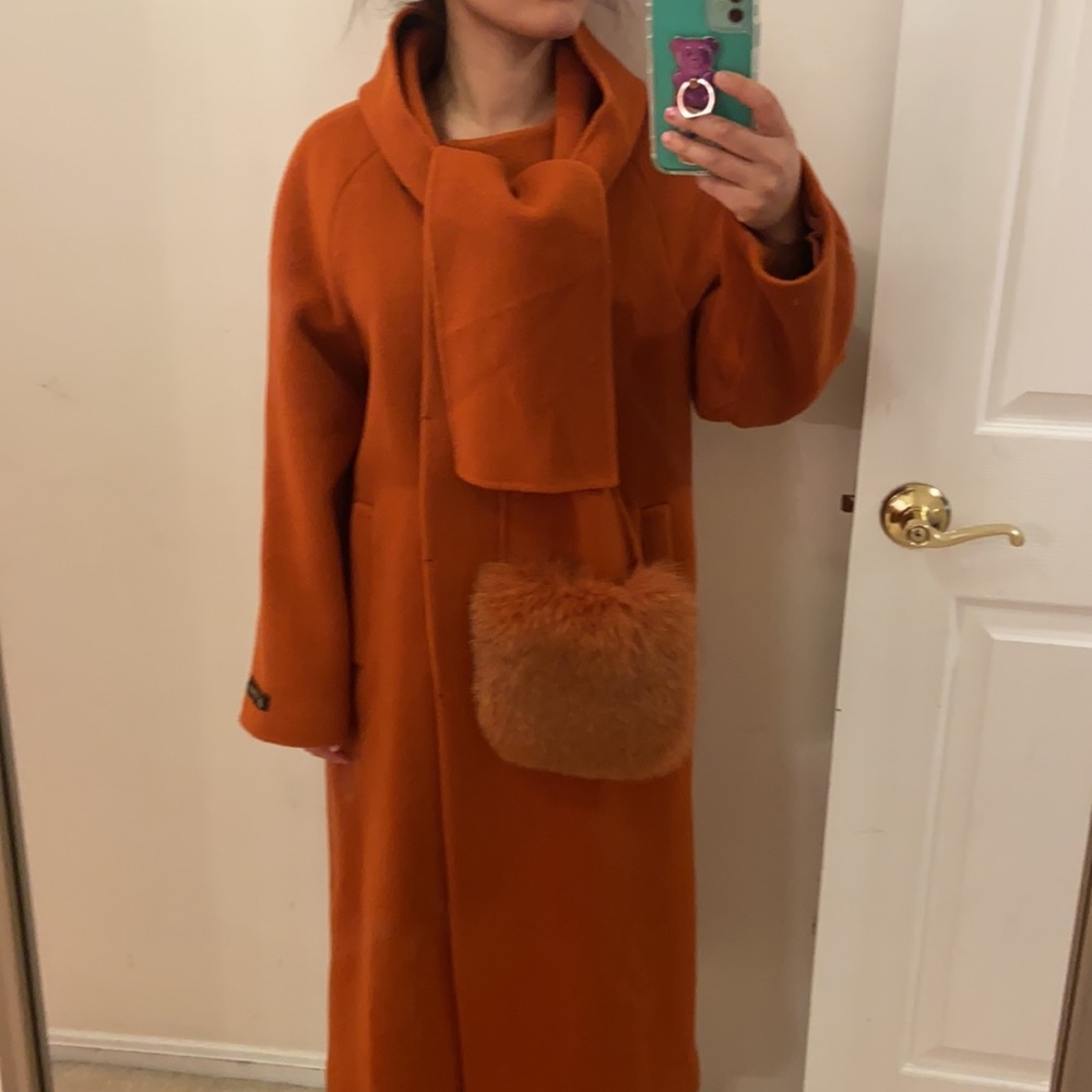 CC collect coat with fox fur scarf. S